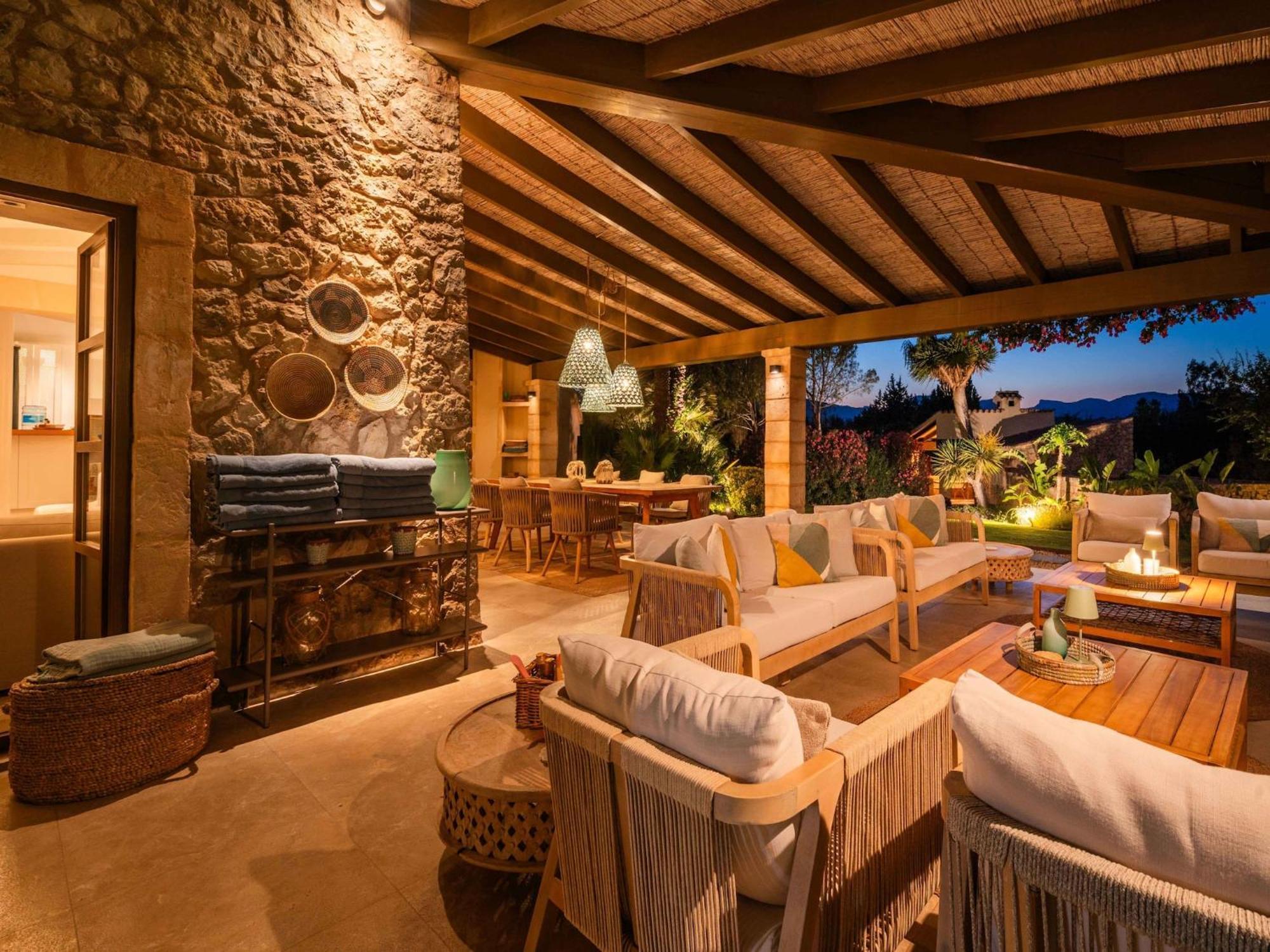 Villa In With Private Jacuzzi