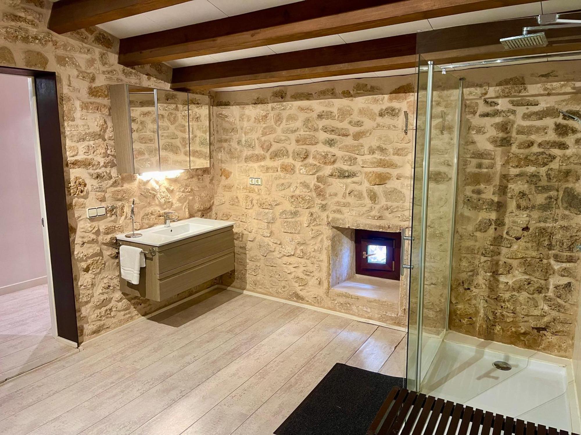Casa Sa Pedra, En El Centro Historico De Alcudia (Mallorca)
