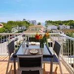 Moderne Ferienwohnung Direkt Am Strand
