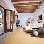 Casa Muralla