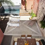 Casa Muralla