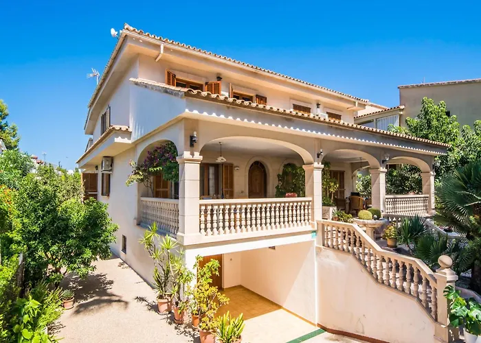 Holiday Home In Spain Near Beach & Harbor