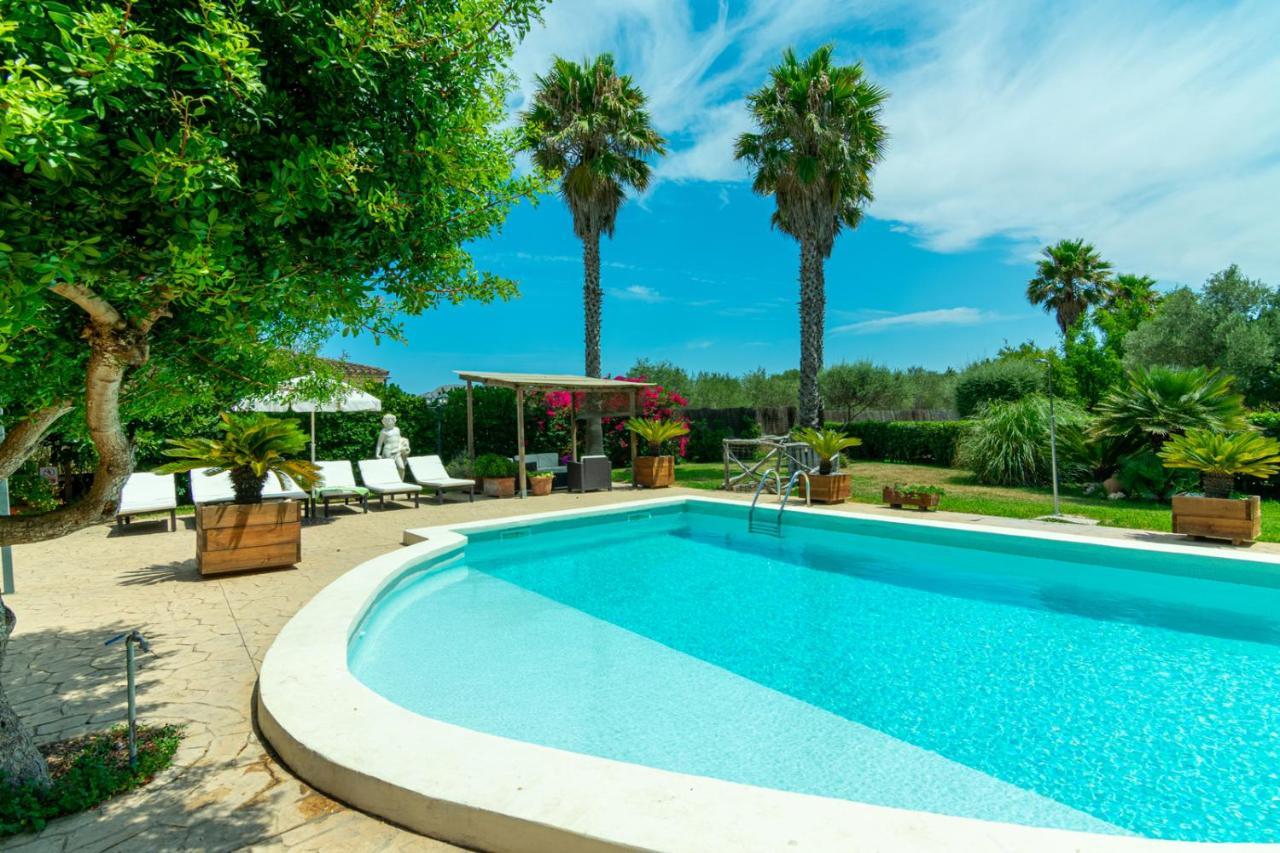 Casa Con Piscina A 1 Km Del Mar Y Del Pueblo Pousada *