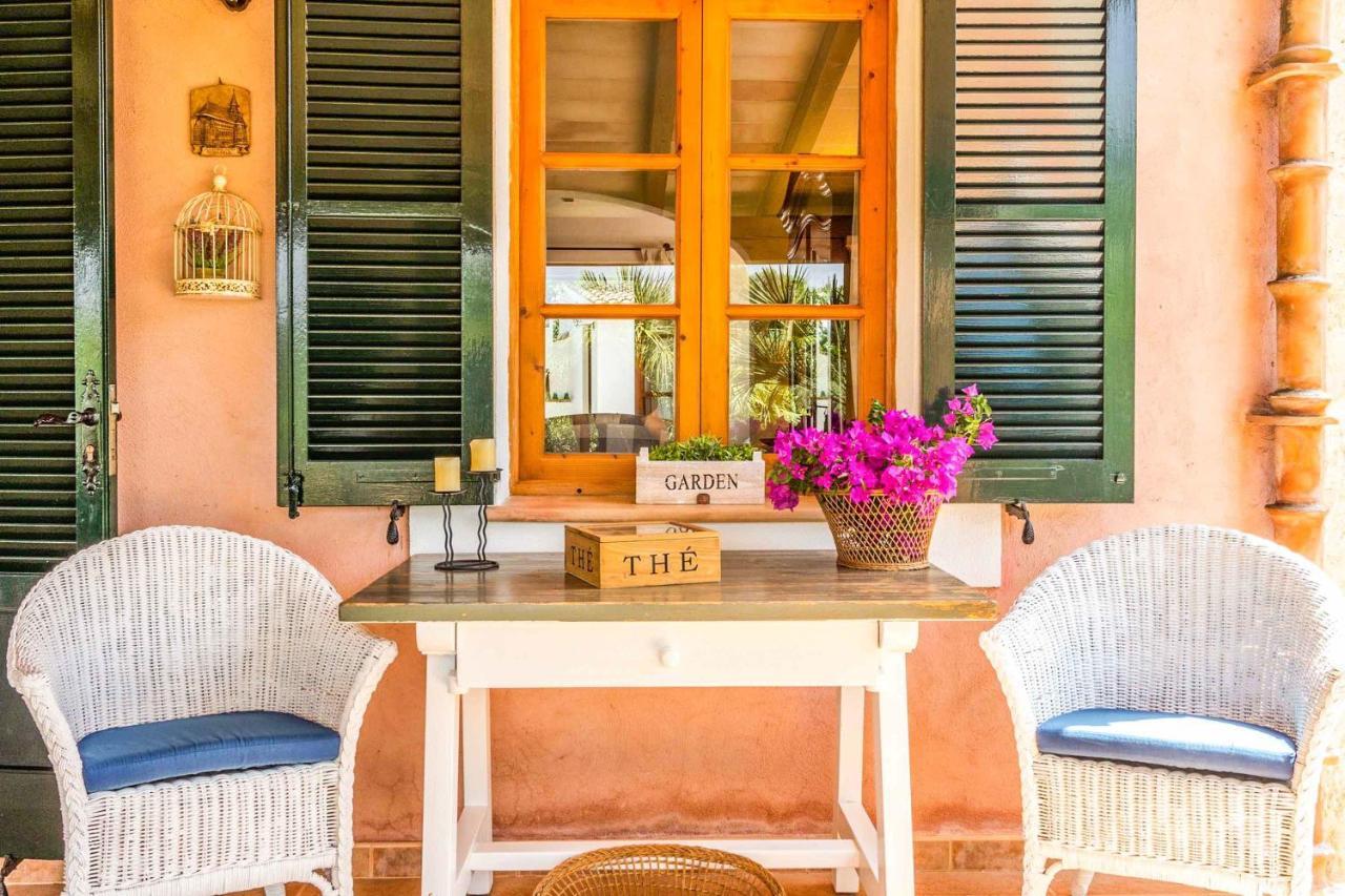 Alzina Villa *