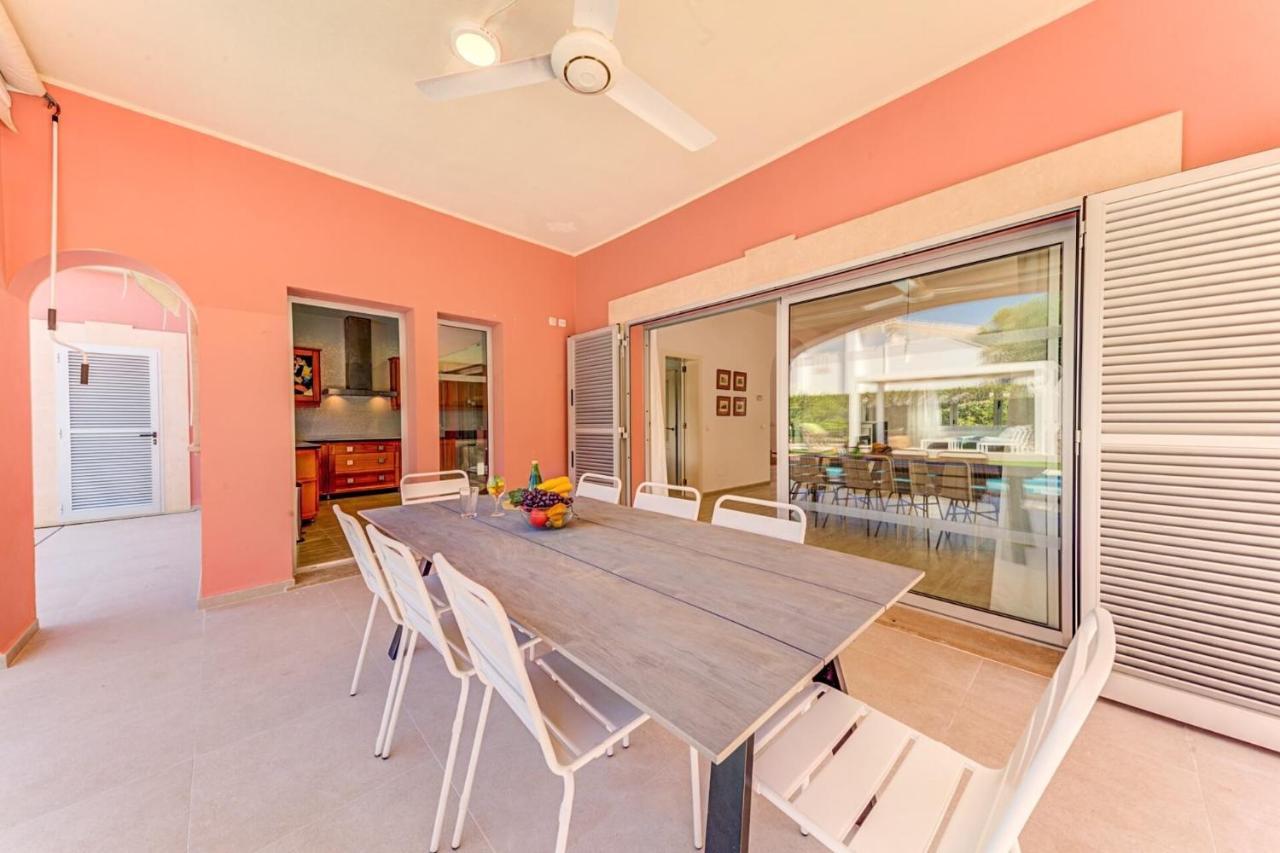Villa Deluxe Mallorca I Upmarket Location I Maria Bonaire I 4 Bedrooms I Close To The I Alcudia (Mallorca)