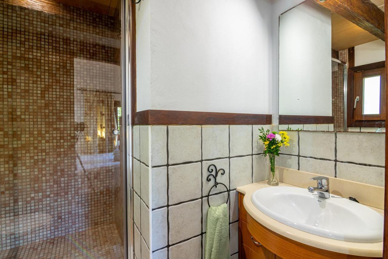 Casa Con Piscina A 1 Km Del Mar Y Del Pueblo Pousada *