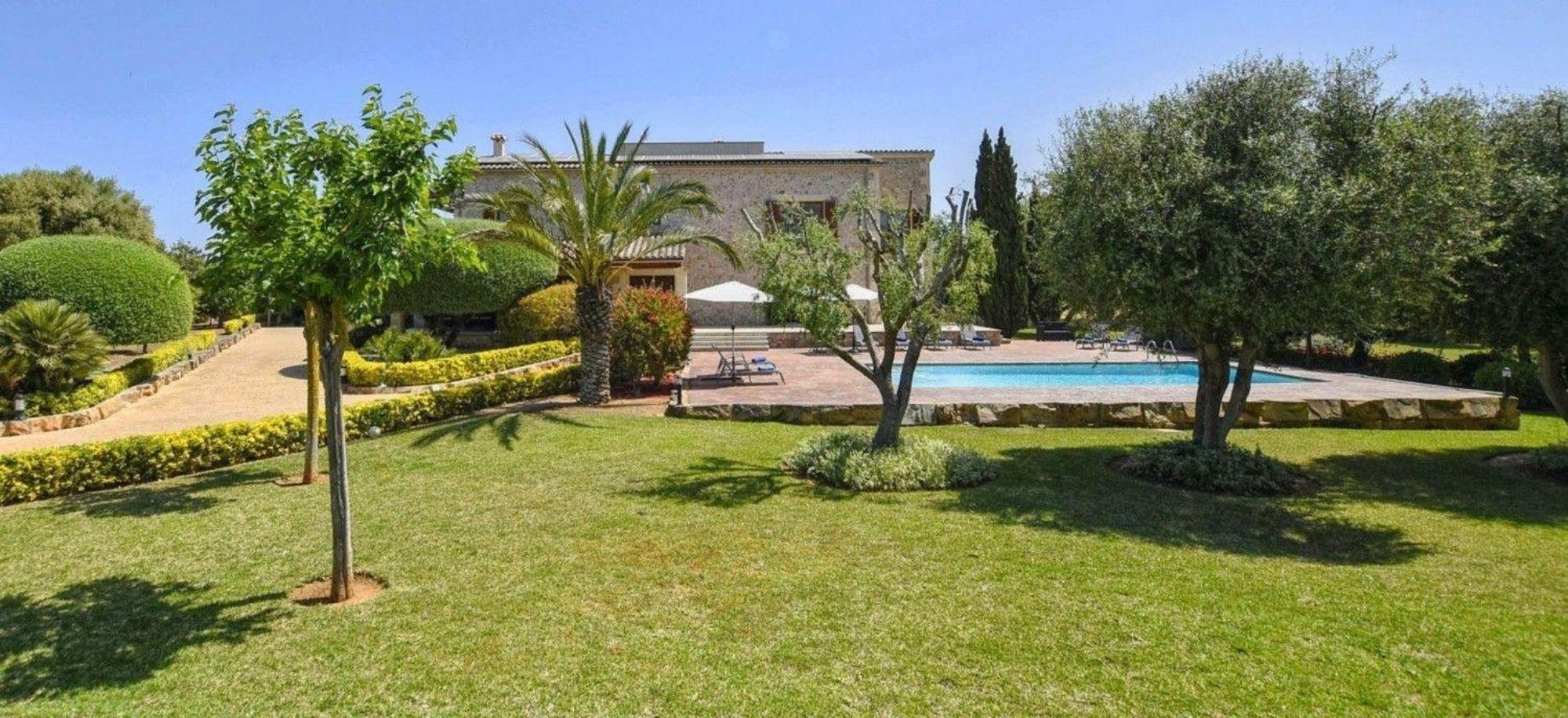 Atemberaubende Mit Pool Und Panoramablick In Unmittelbarer Naehe Von Und Dem Alcúdia