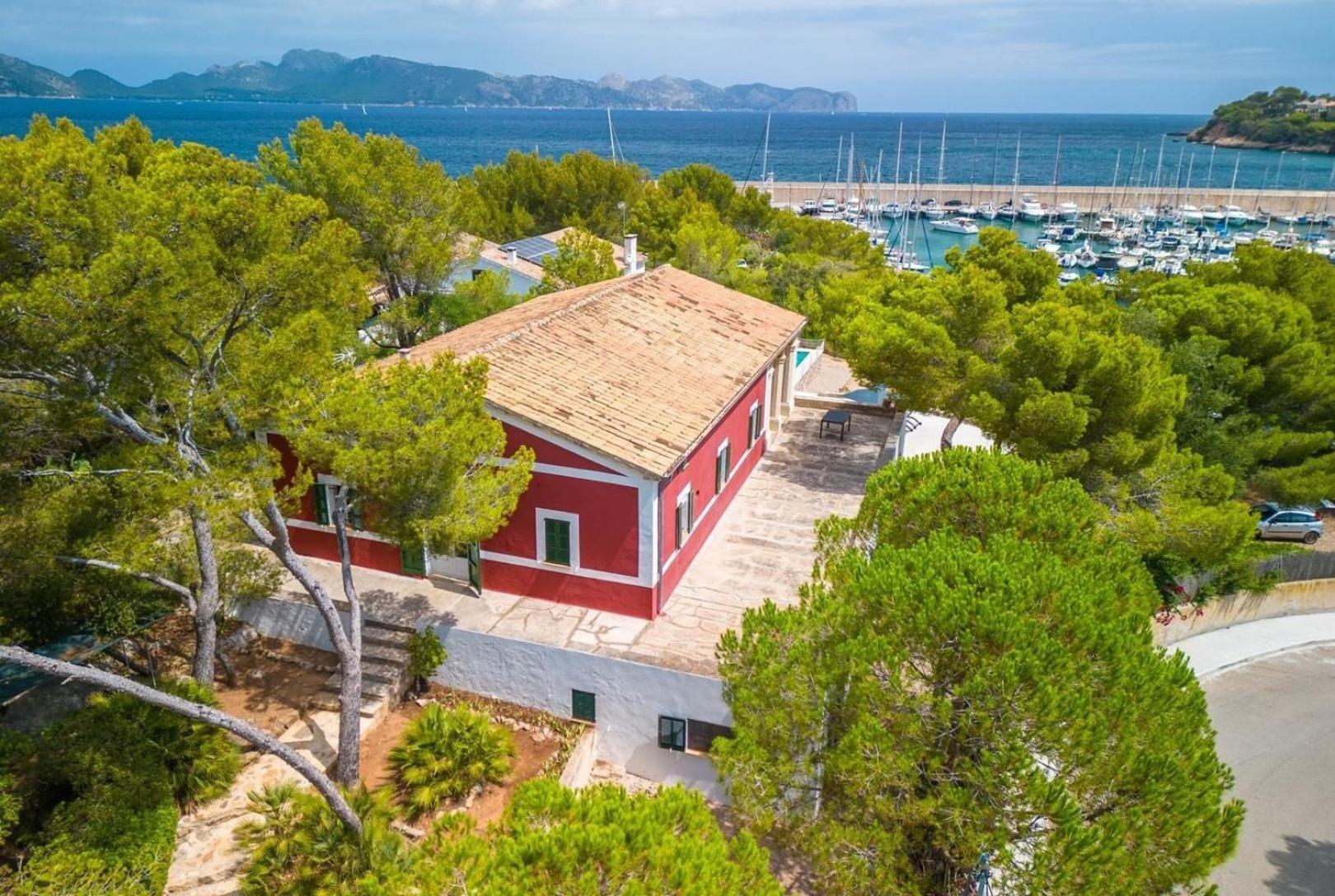 Vakantiehuis Atemberaubende Mit Meerblick Und Pool