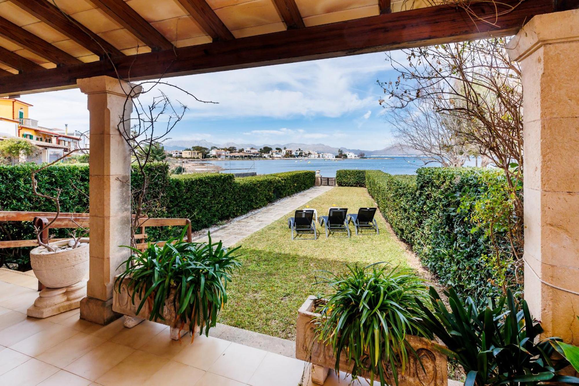 Les Ancores Holiday home