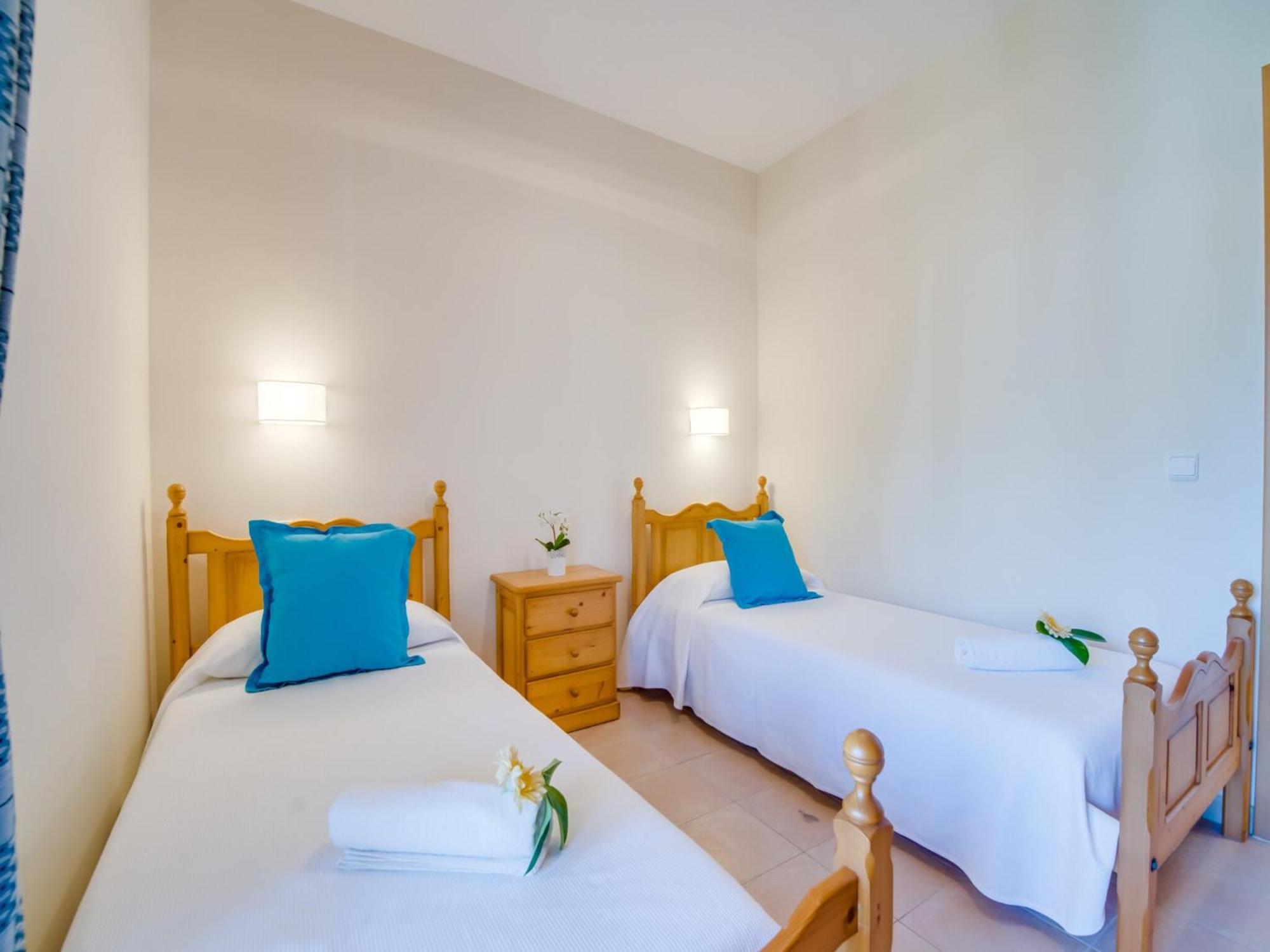 Elegant With Garden Vakantiehuis