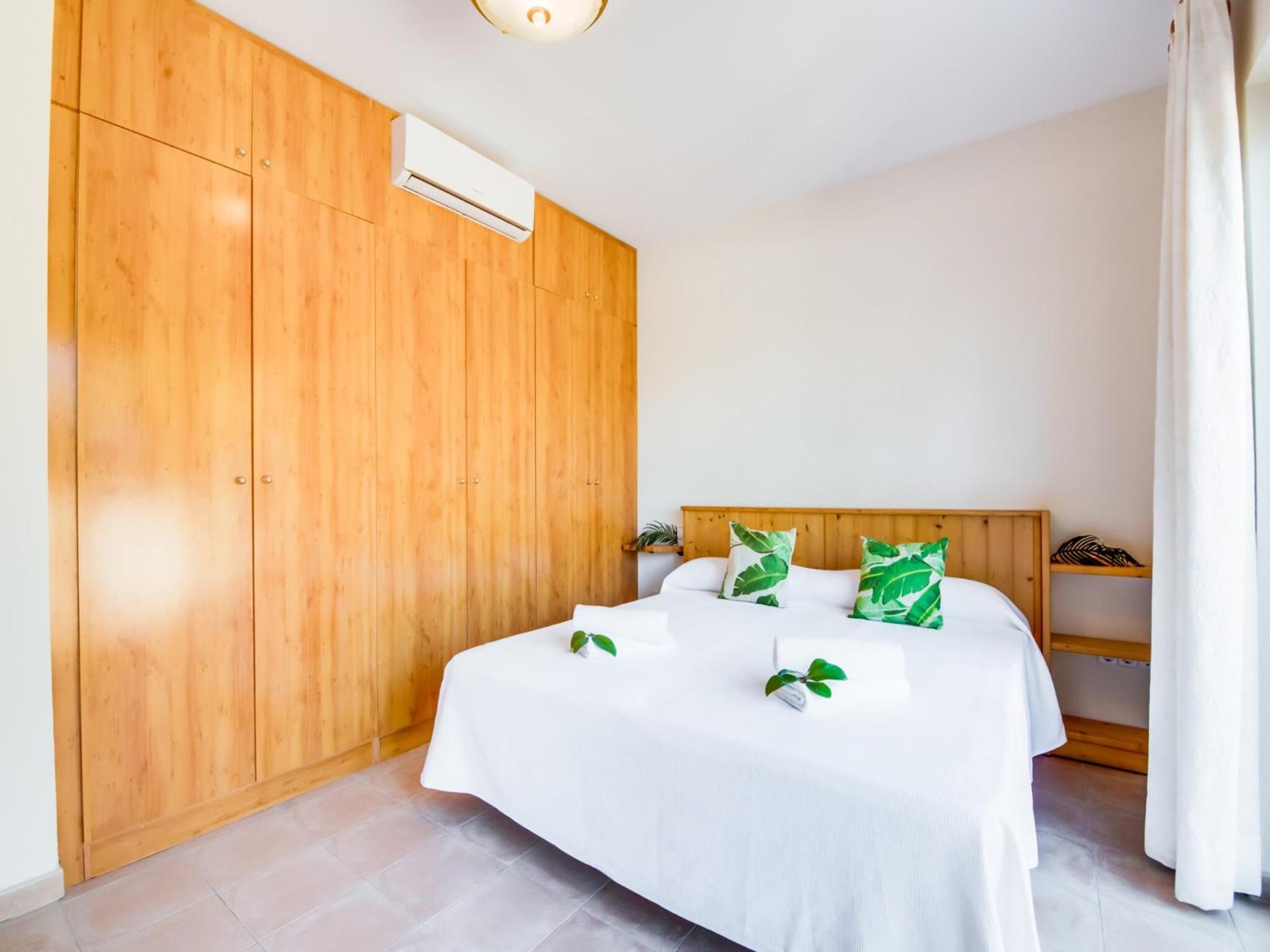 Elegant With Garden Vakantiehuis *