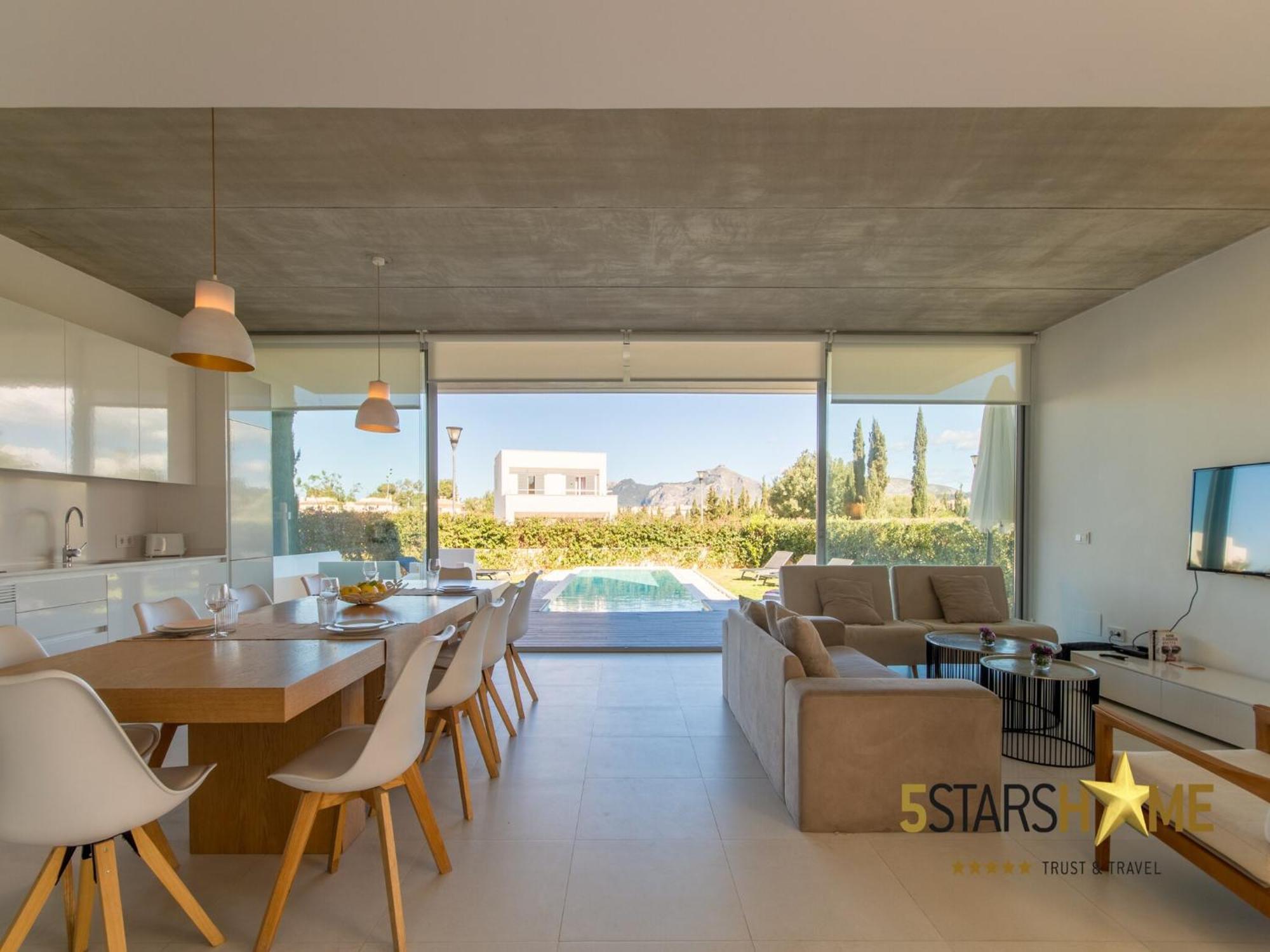 Modern In Barcares Near Alcúdia