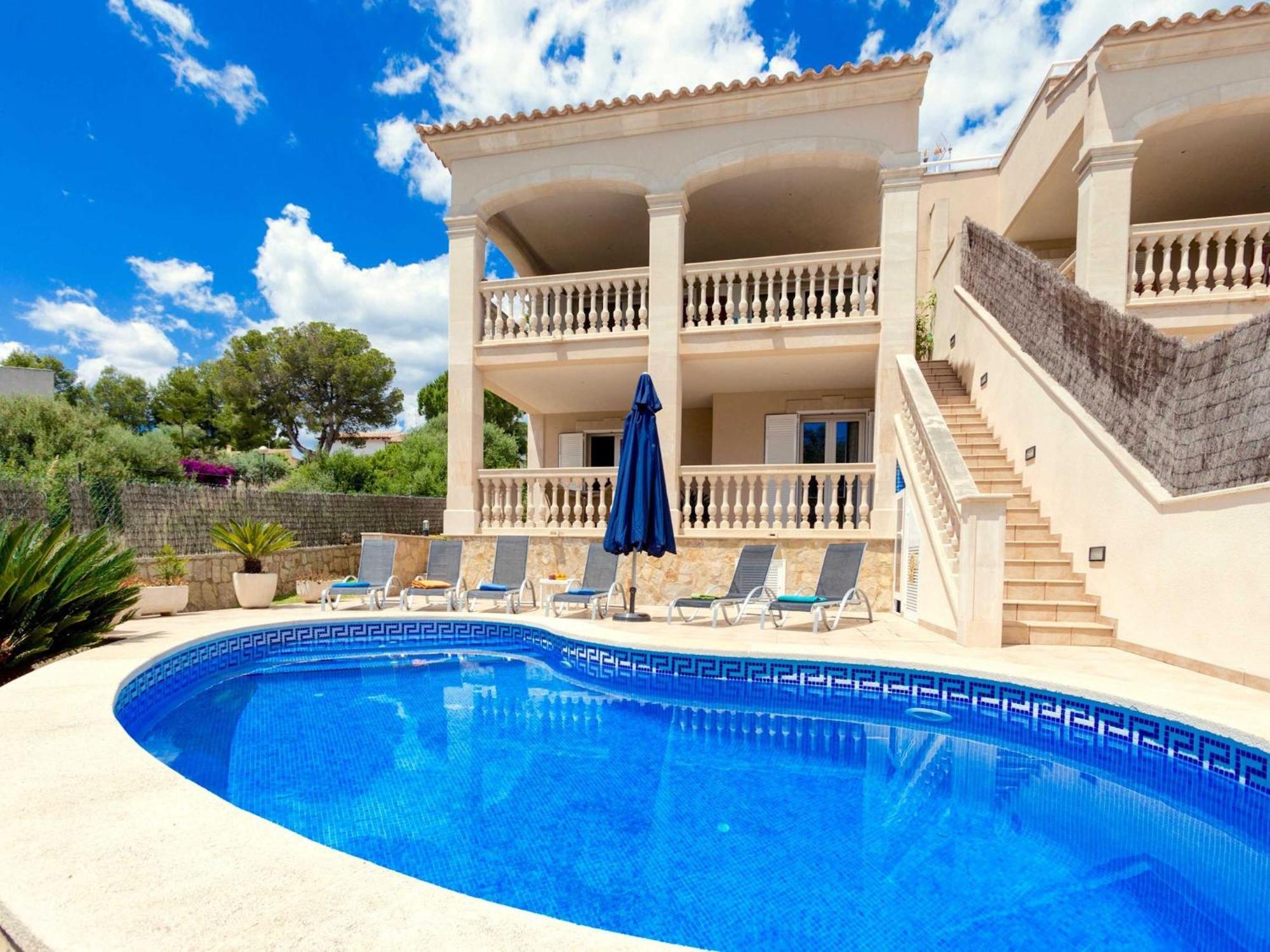 Immaculate Mallorca Olas 3 Bedrooms Ideal For Families Couples Villa