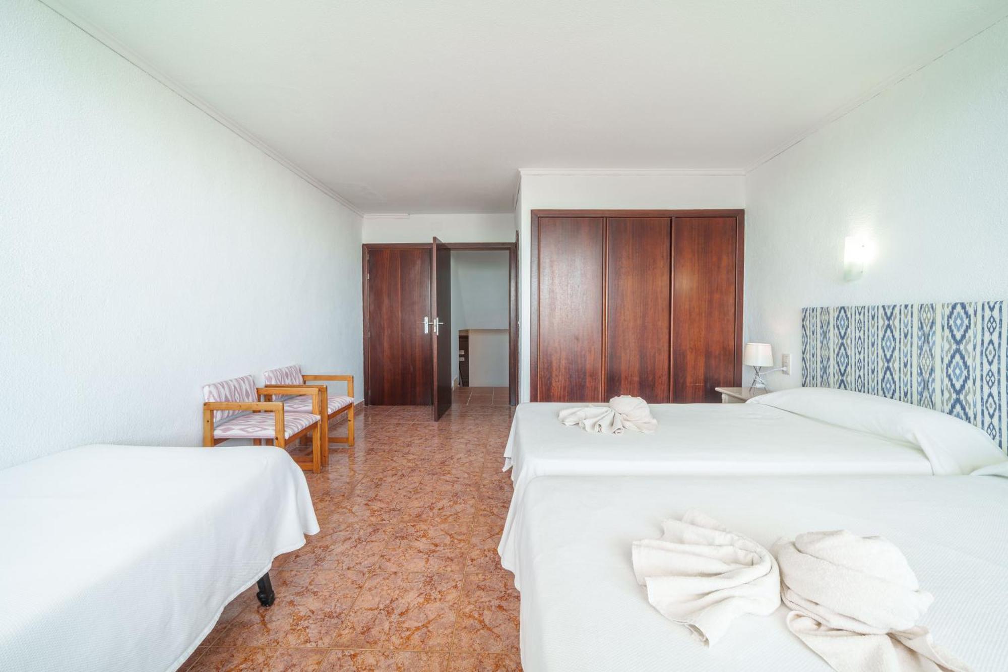 Apartment The Shell Ll New At The Beach, With Sea Views And Swimming Pool Alcúdia