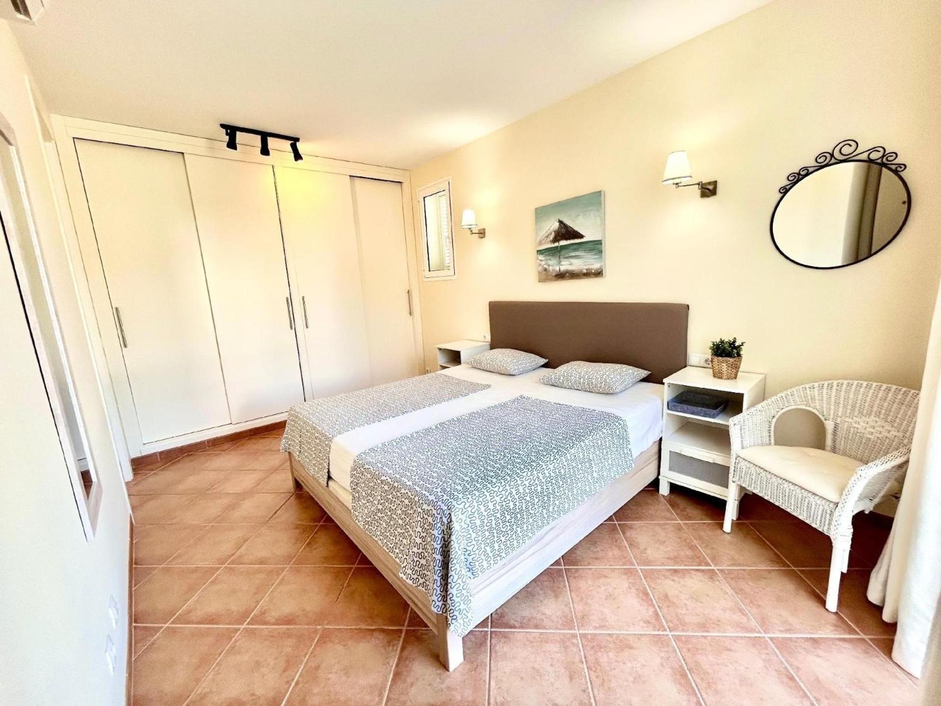 Vakantiehuis Ferienvilla, Mit Pool, Grosser Terrasse Und Atemberaubenden Meerblick U Bergblick Alcúdia