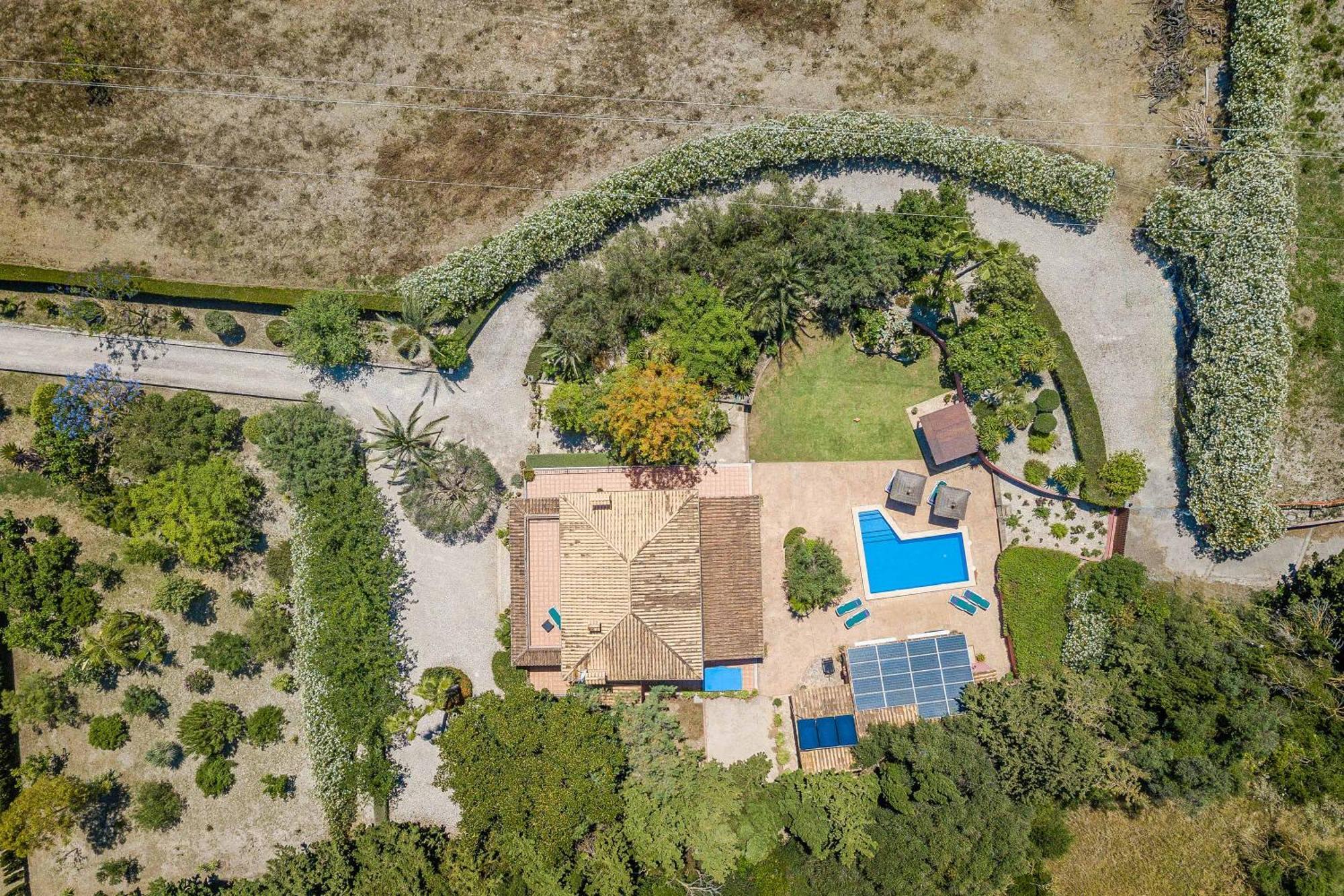 Villa Legendario *