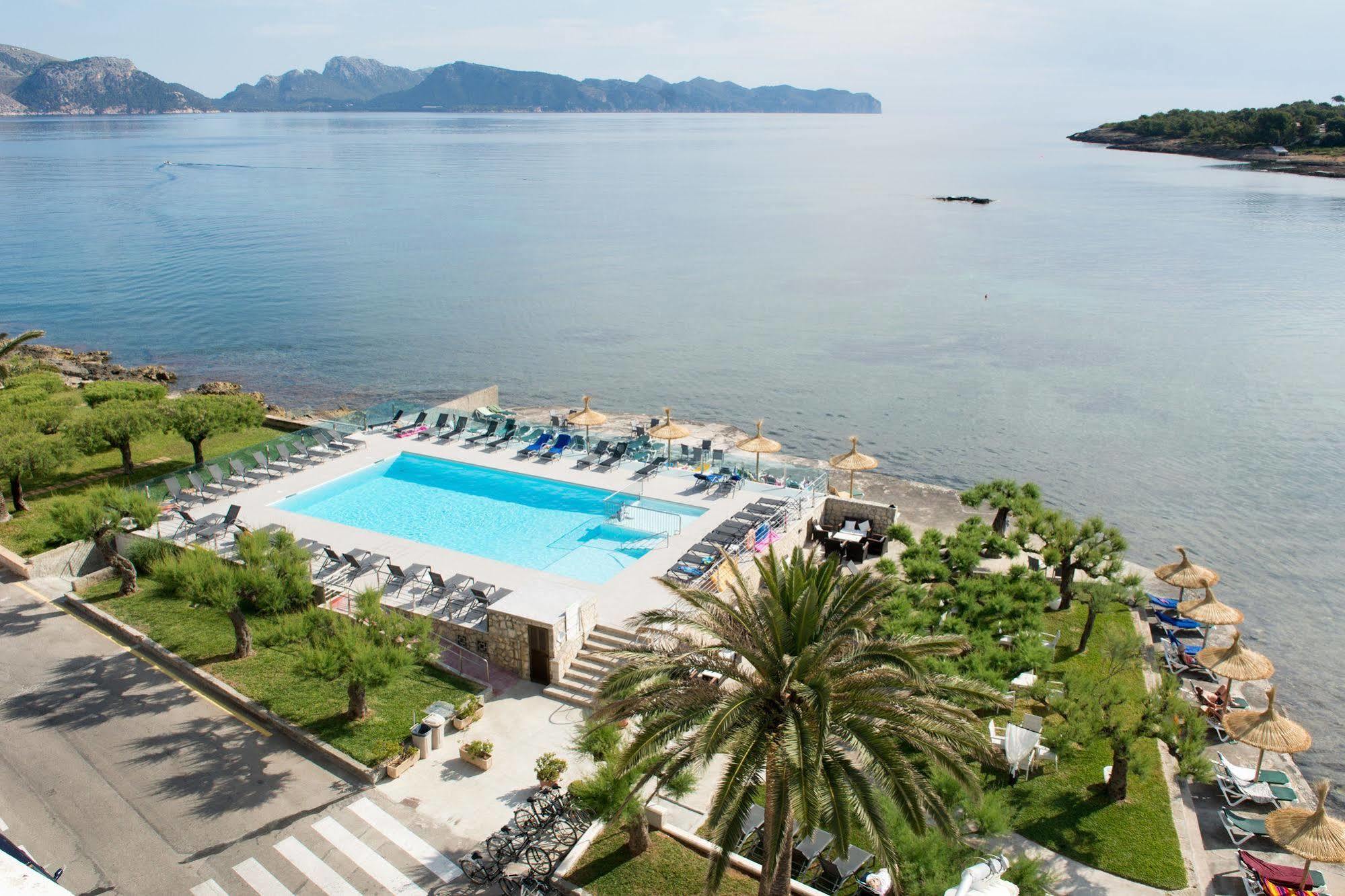 Hotel More 3*