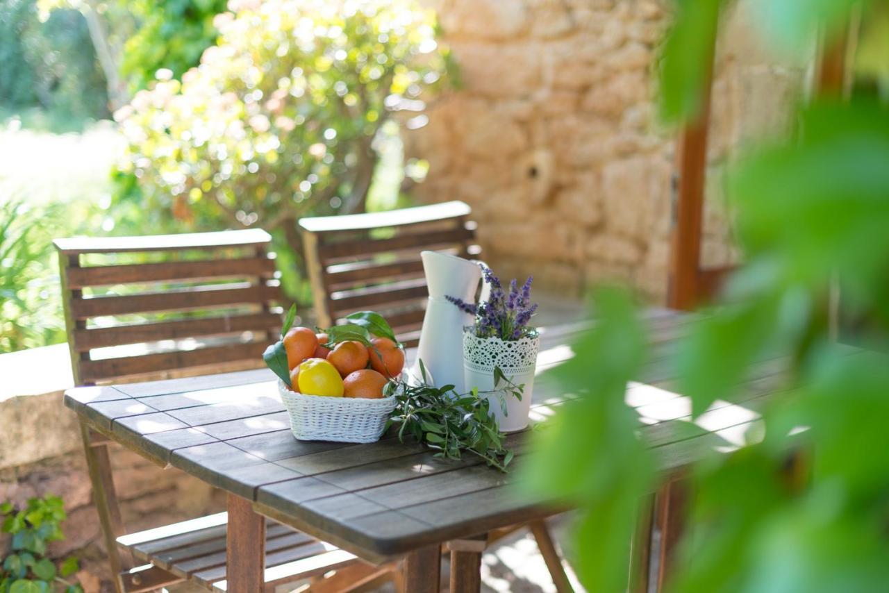 Pousada Els Olivers / Olivers Petits