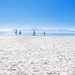 Waterfront 3 Bedroom Beach Apartment