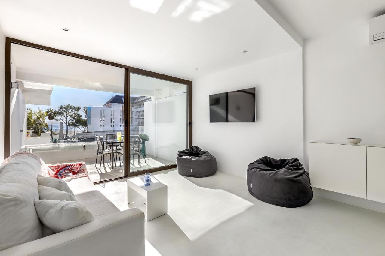 Apartment Beachfront In Cb 3