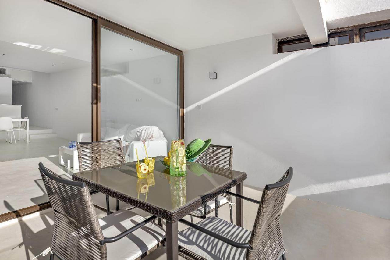 Beachfront In Cb 3 *