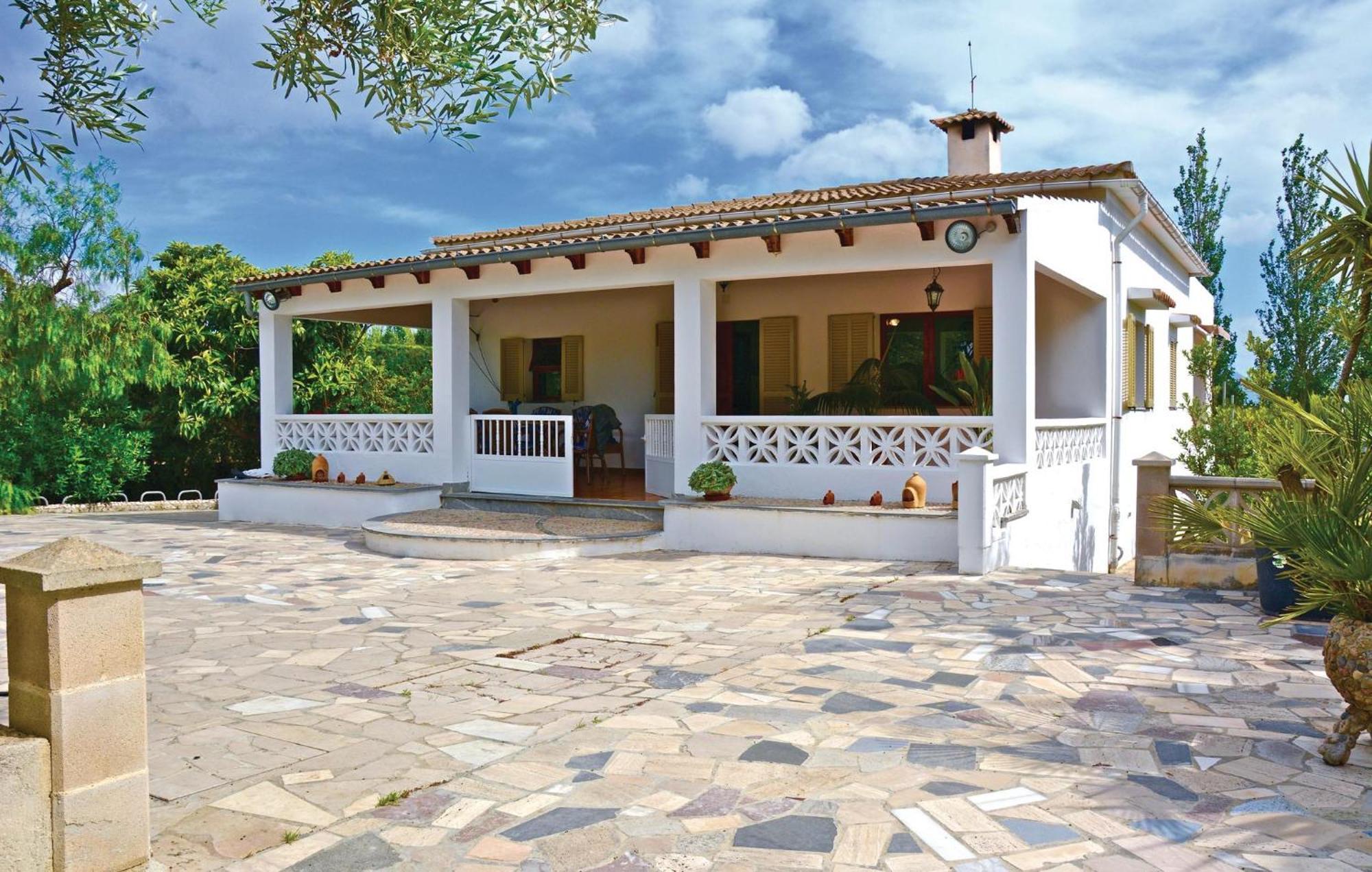 Nice Home In Alcudia Alcúdia