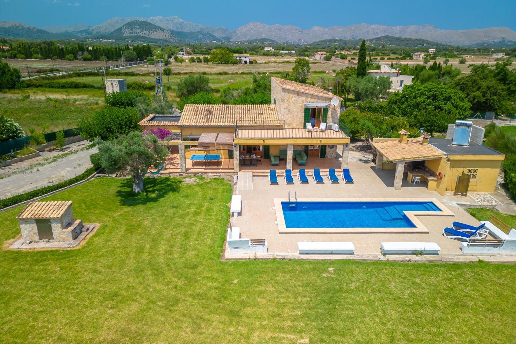 Patriarca, For 8 With Pool, Garden And Mountain Views Holiday home *