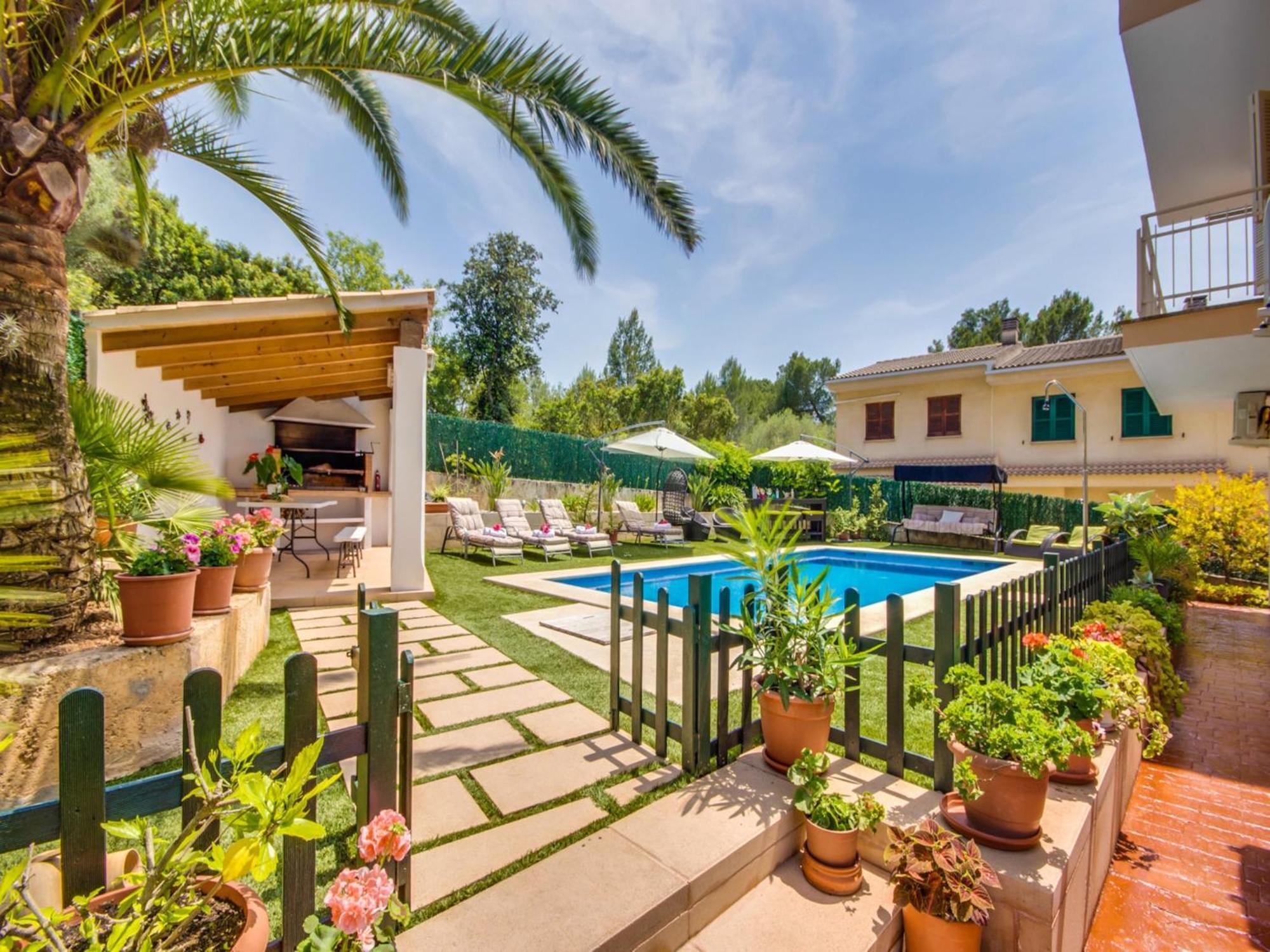 Vakantiehuis For 9 Guests In Alcúdia