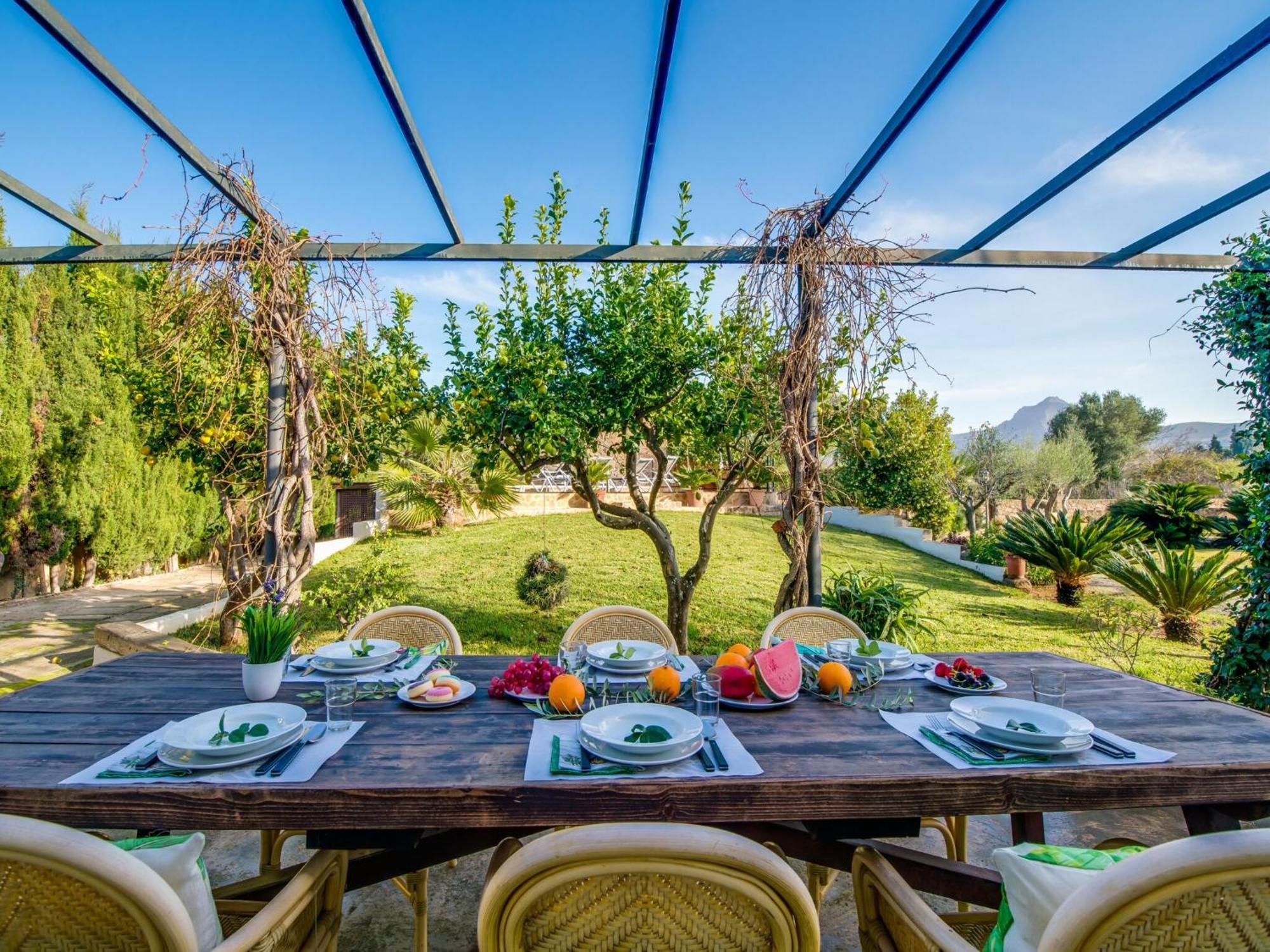 Holiday home Spacious With Garden *