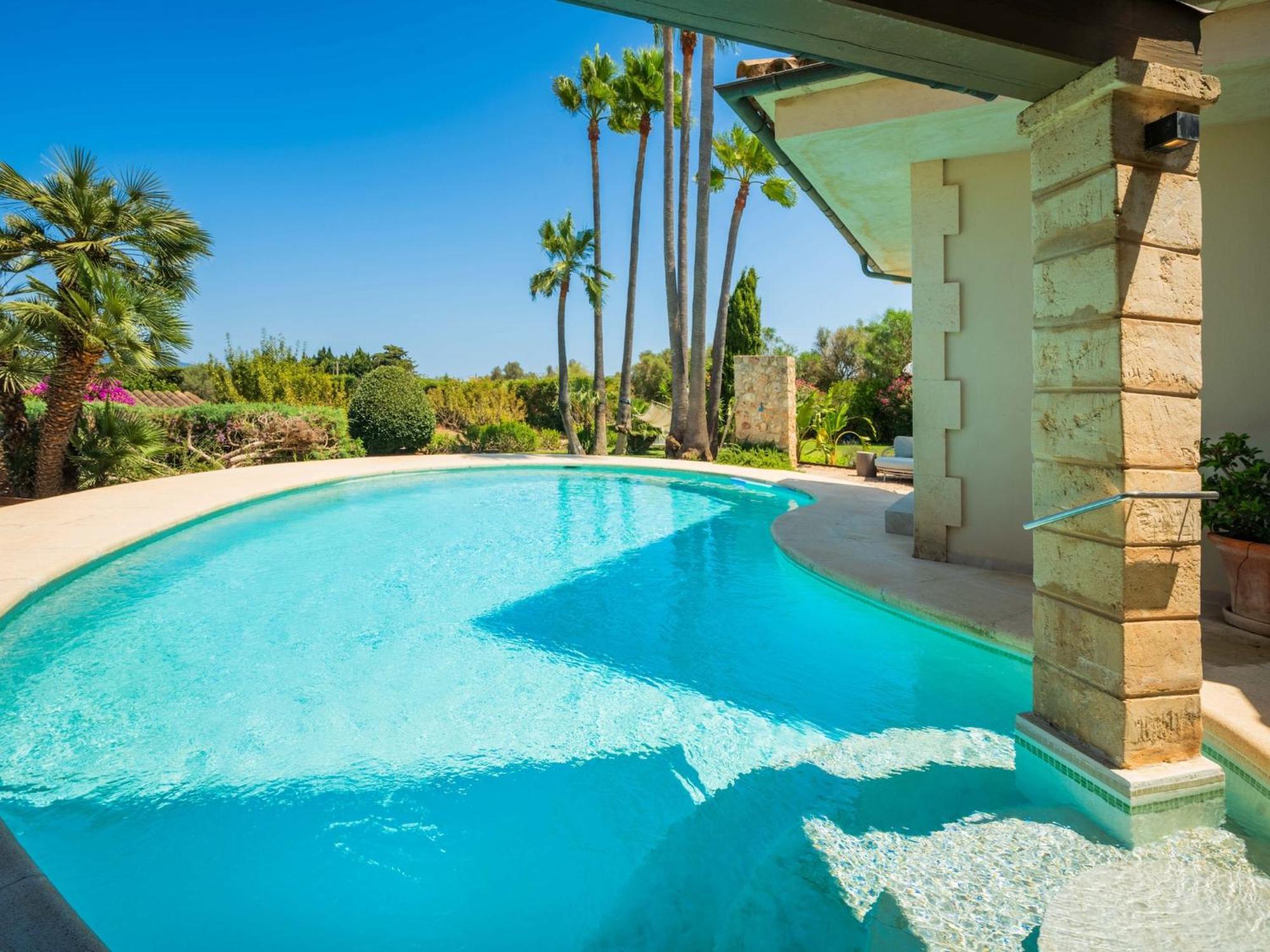 In With Private Jacuzzi Villa