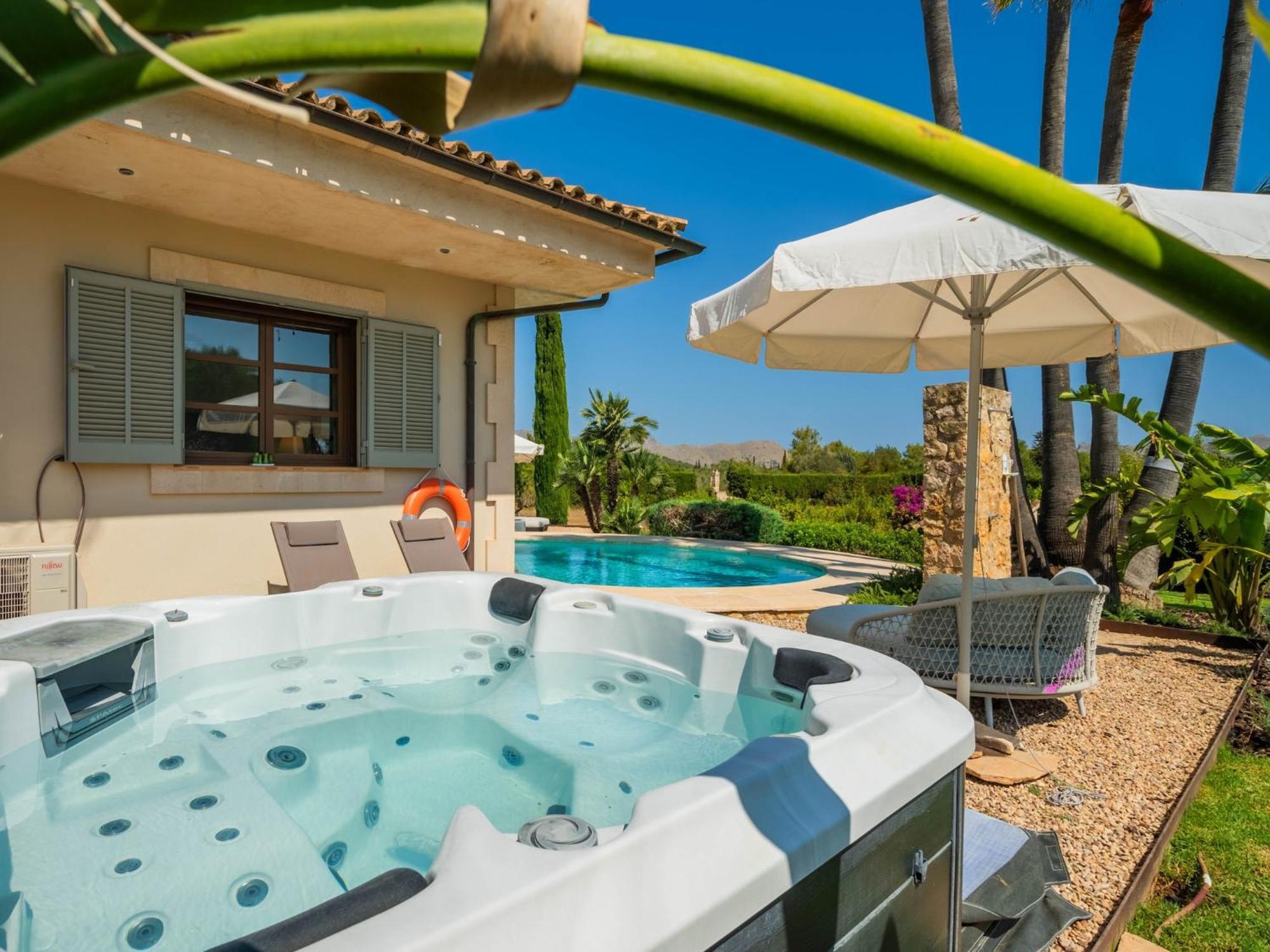 In With Private Jacuzzi *