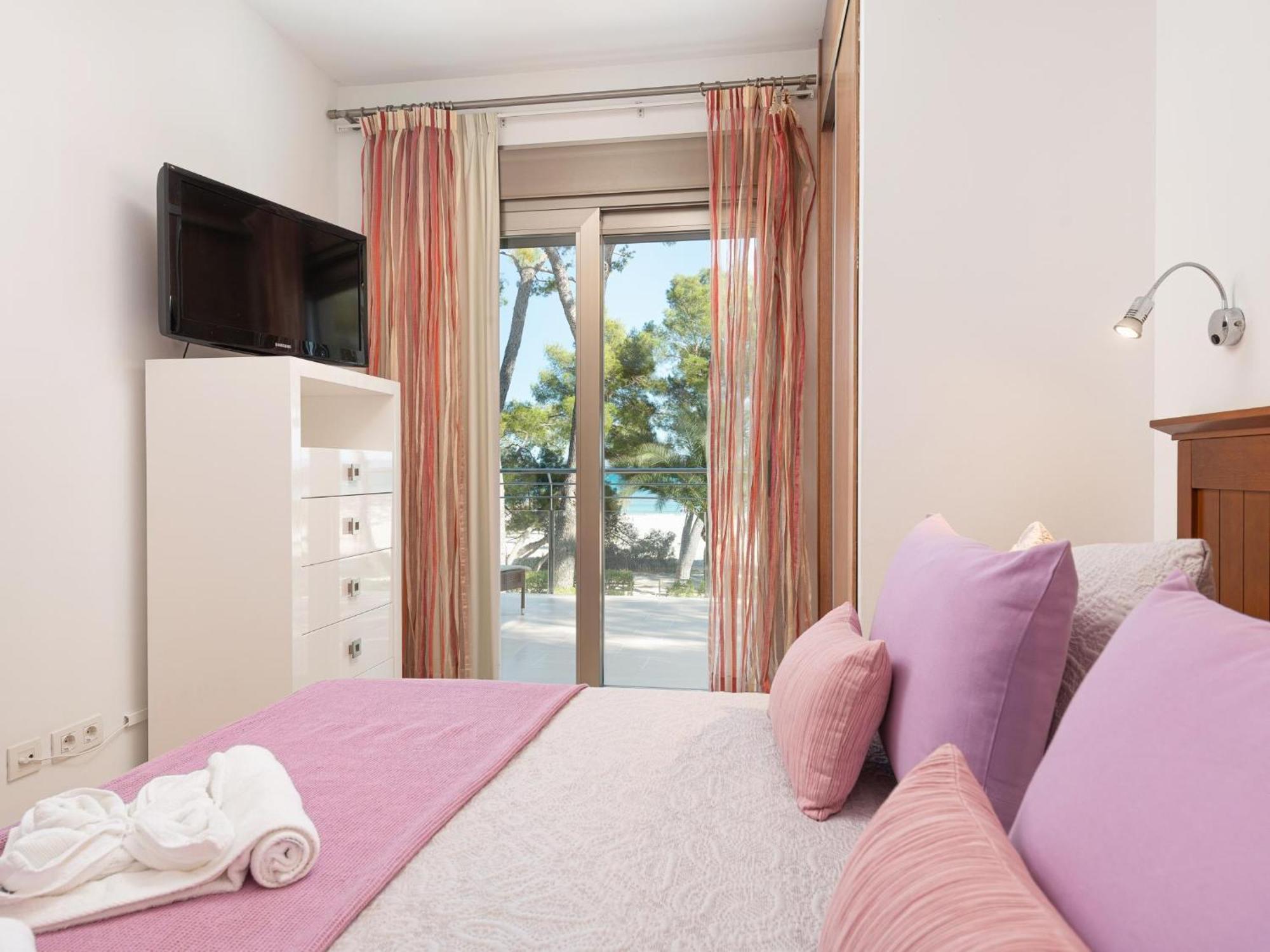 Casa de férias Exclusiva En Primera Linea De Playa En Con Jacuzzi *