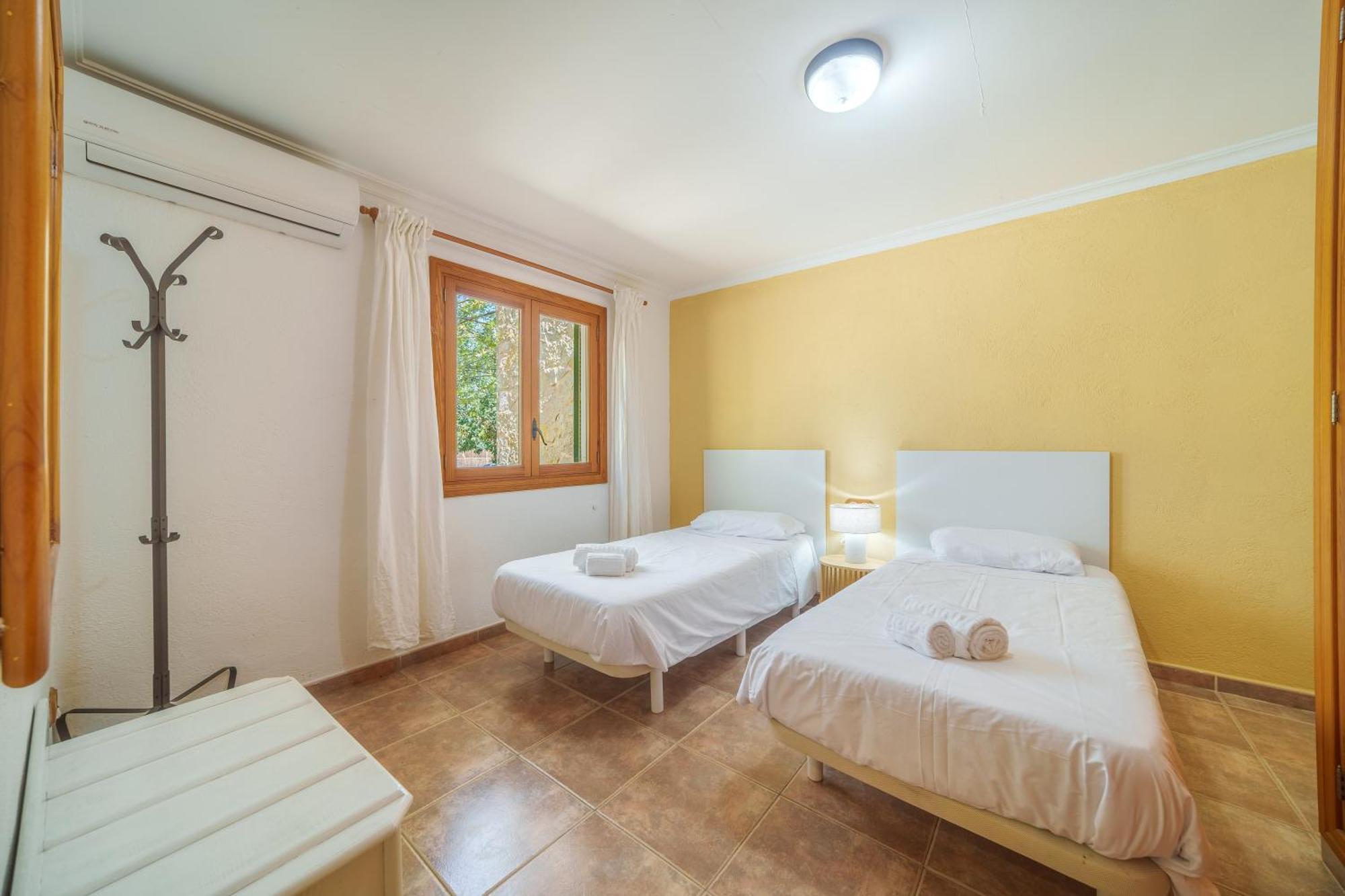 Patriarca, For 8 With Pool, Garden And Mountain Views * Alcudia (Mallorca)