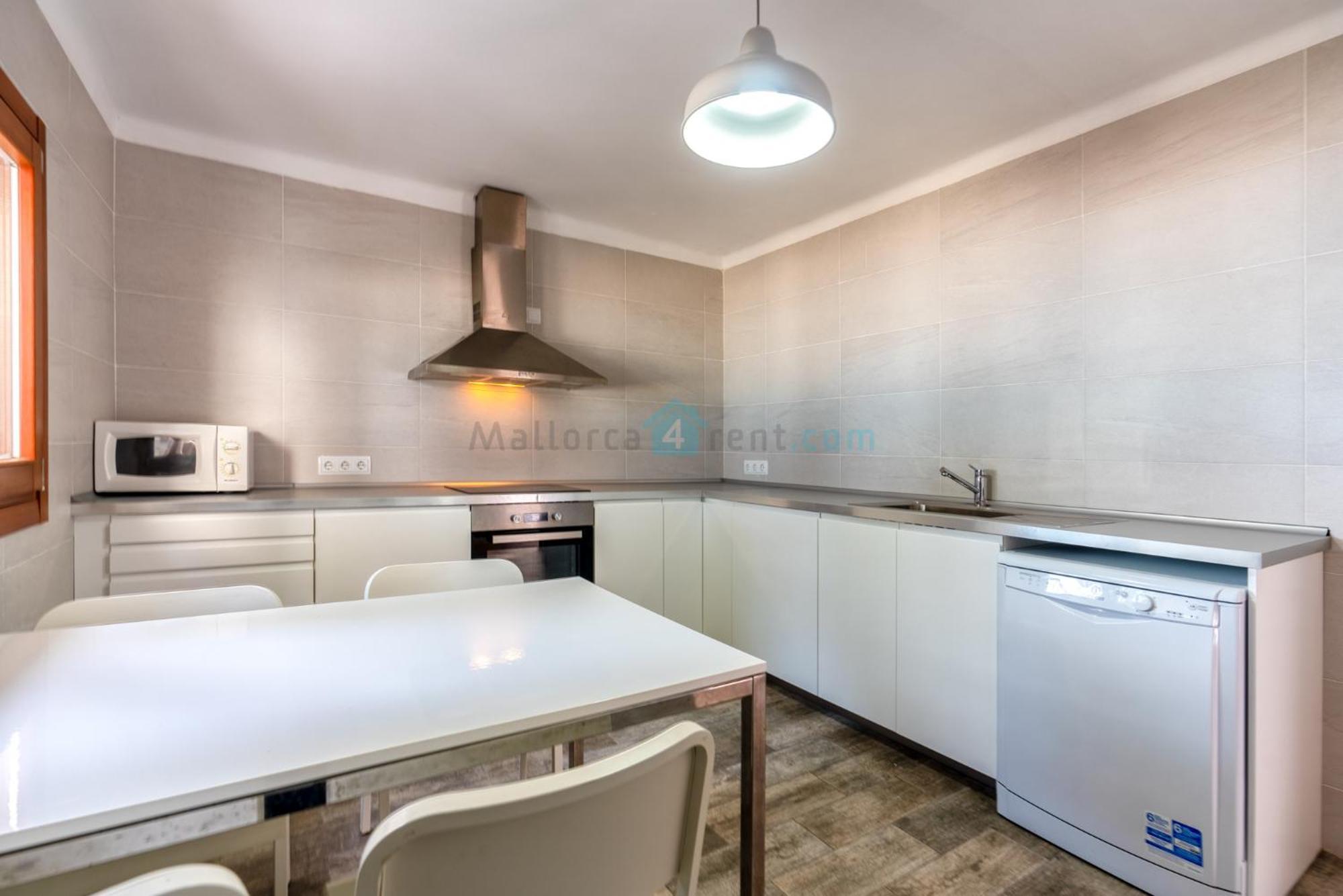 M4r Torres, Apartment