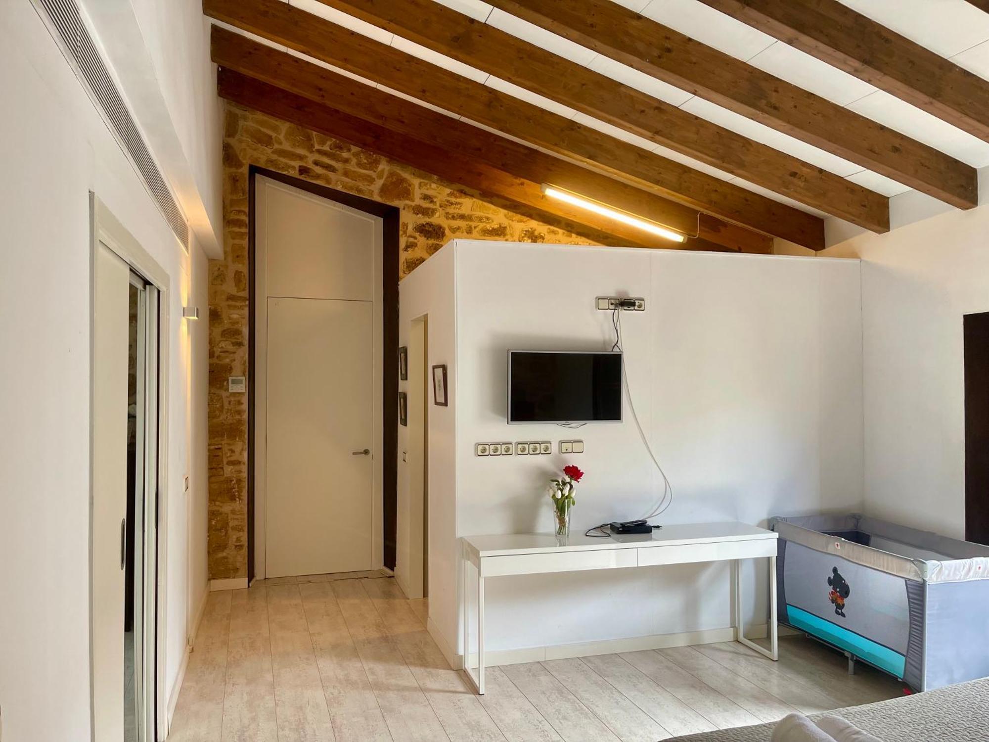 Vakantiehuis Casa Sa Pedra, En El Centro Historico De *