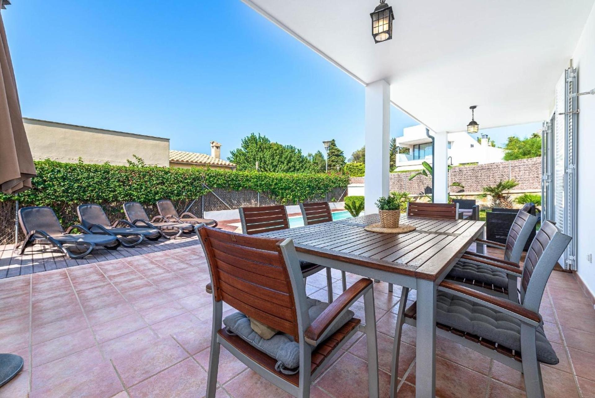 Ferienvilla, Mit Pool, Grosser Terrasse Und Atemberaubenden Meerblick U Bergblick Alcudia (Mallorca)