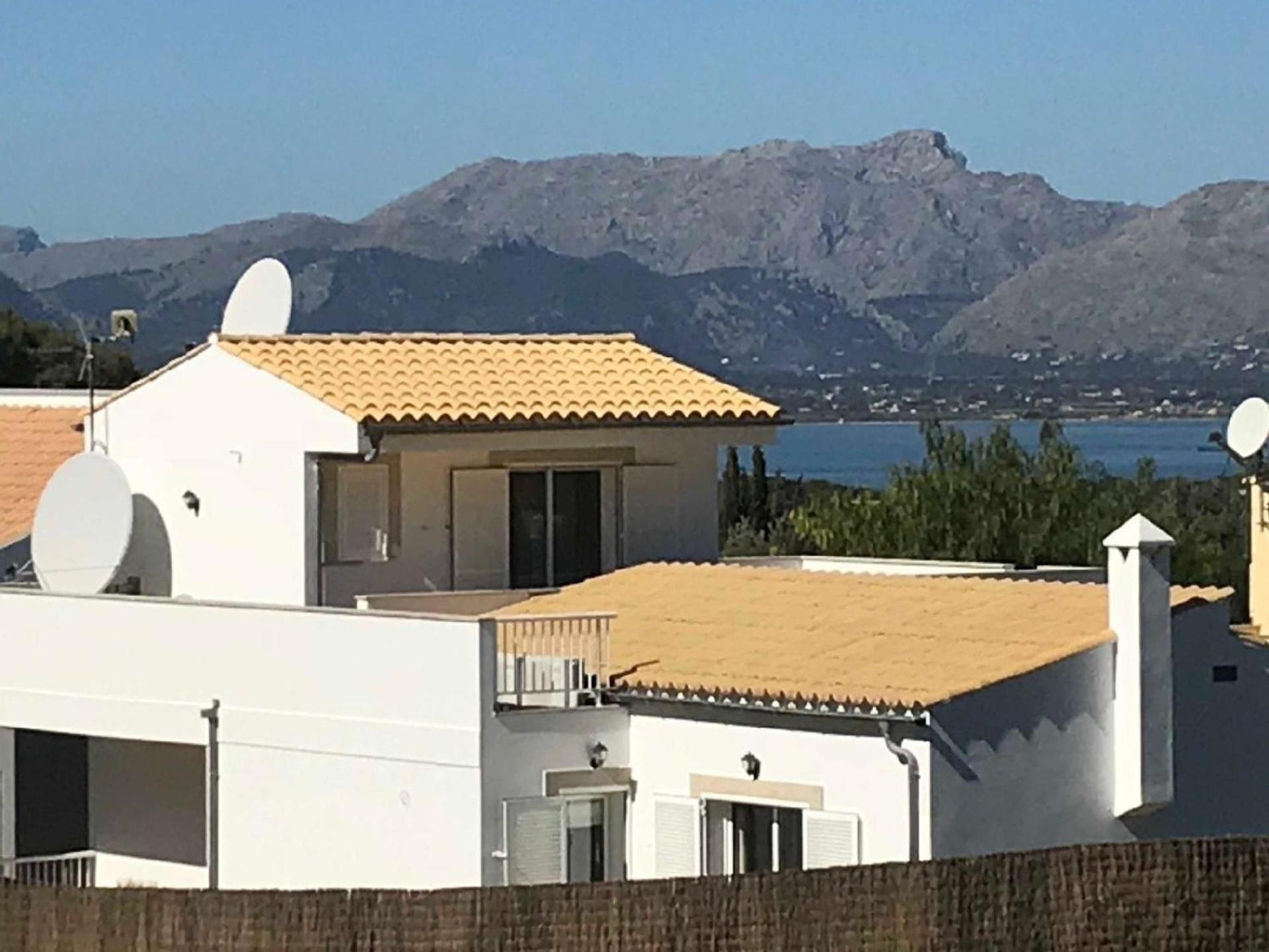 Ferienvilla, Mit Pool, Grosser Terrasse Und Atemberaubenden Meerblick U Bergblick *