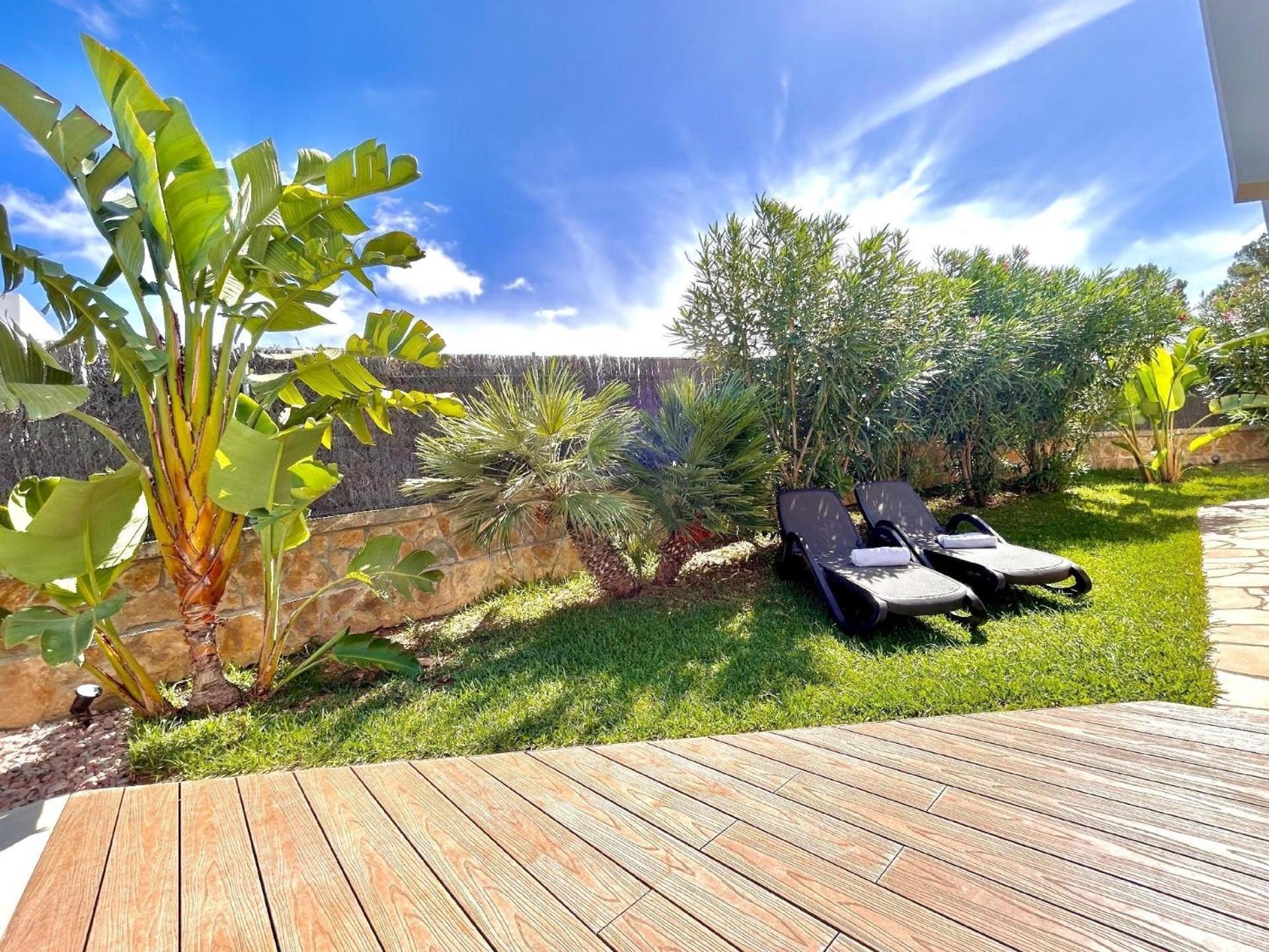 Ferienvilla, Mit Pool, Grosser Terrasse Und Atemberaubenden Meerblick U Bergblick Alcudia (Mallorca)