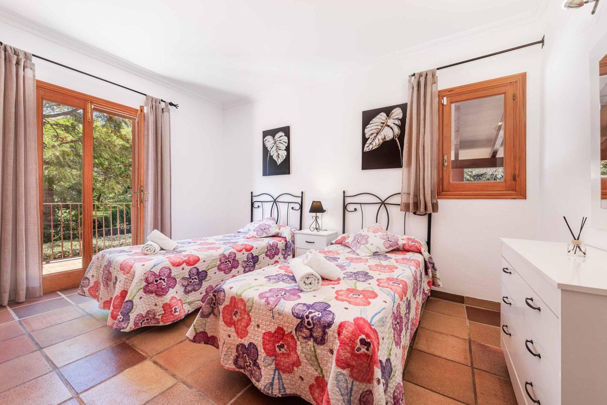 Legendario Villa *
