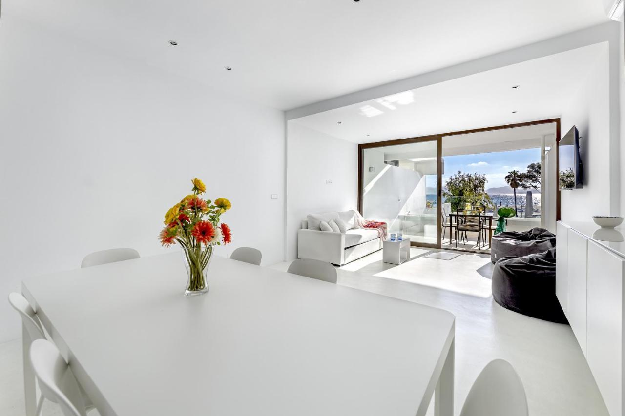 Apartment Beachfront In Cb 3