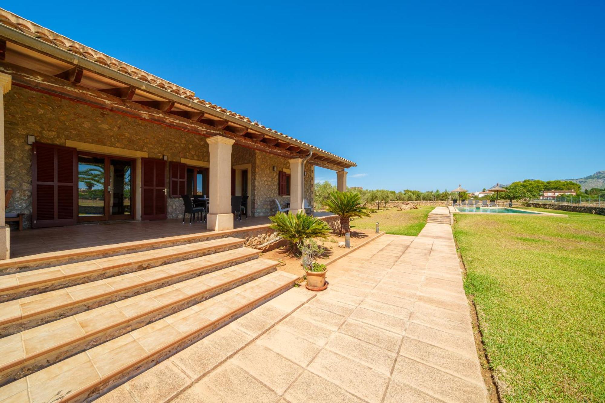 Mosca, Garden And Swimming Pool Close To Pousada