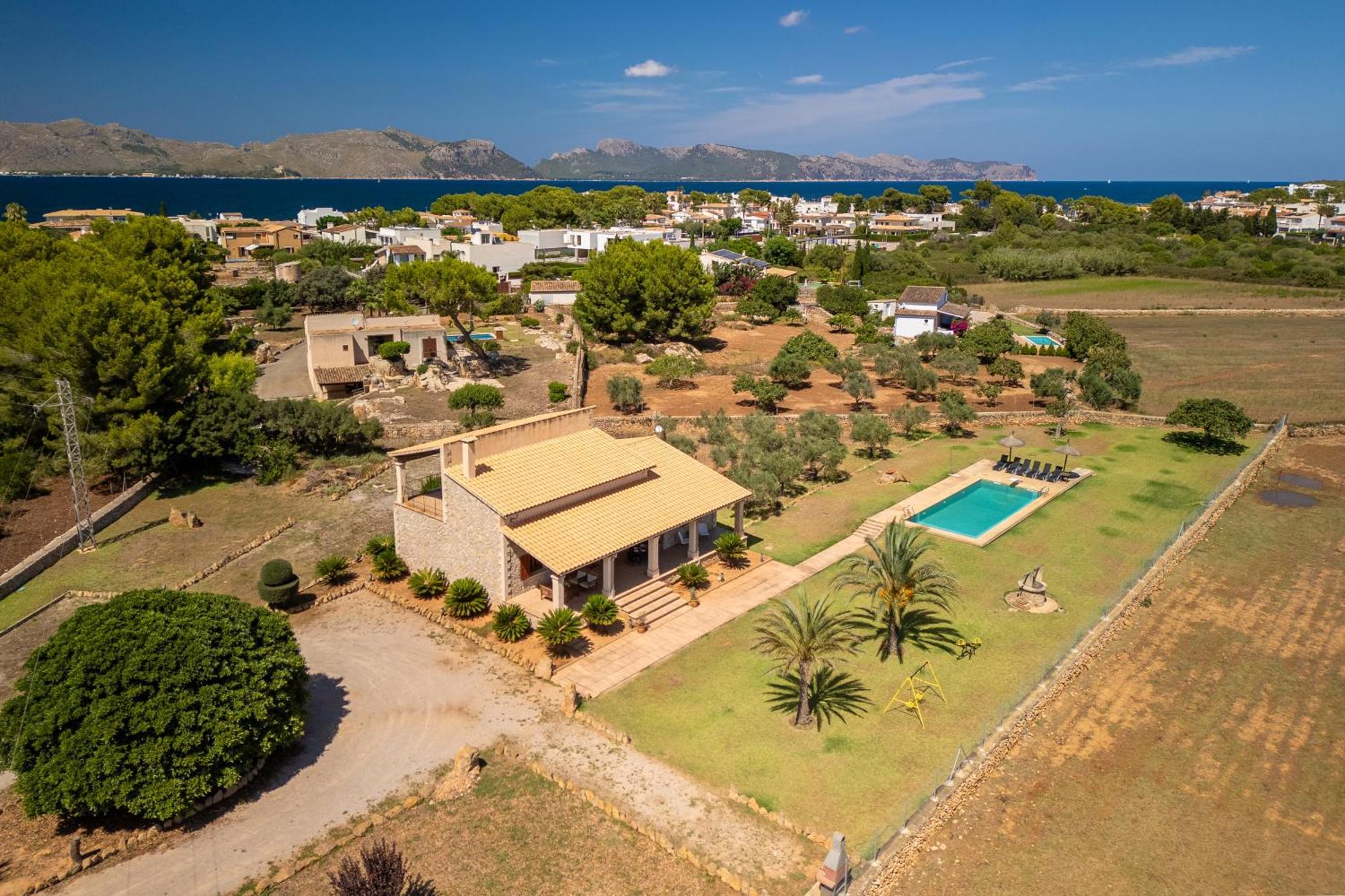 Mosca, Garden And Swimming Pool Close To Pousada
