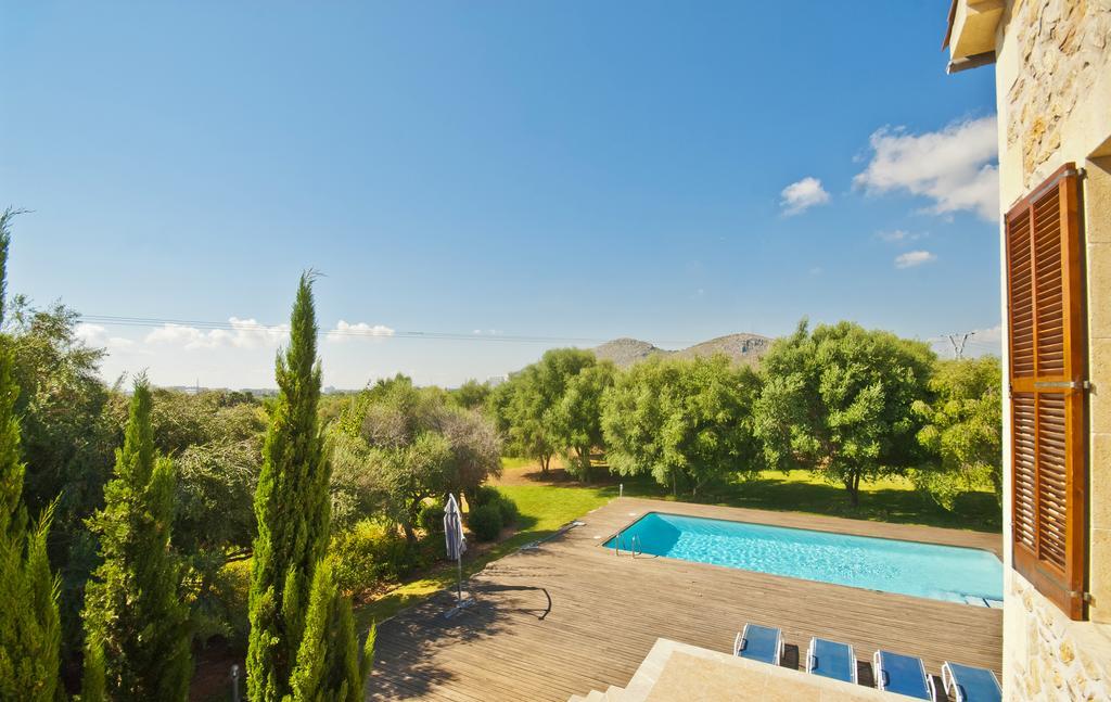 Santa Maria Villa *